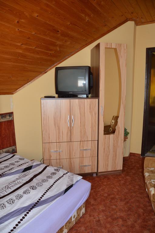 Apartman Aniko Vendeghaz 哈卡尼 客房 照片